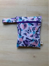 Load image into Gallery viewer, Sweat Pack Butterfly Small