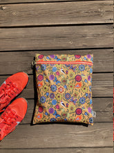 Load image into Gallery viewer, Sweat Pack Golden Flower Large