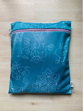 Load image into Gallery viewer, Sweat Pack Lotus Turqoise Large