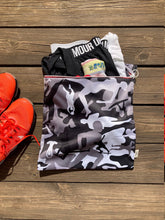 Load image into Gallery viewer, Sweat Pack Human Large