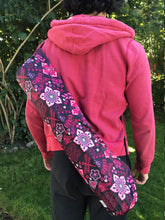 Load image into Gallery viewer, Sweat Pack Yoga Bag Flower